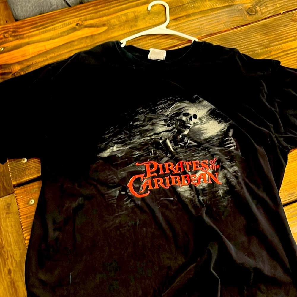 XL Disney shirt